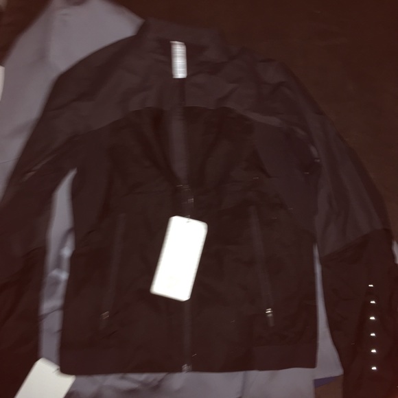 Lululemon running jacket - Picture 2 of 2